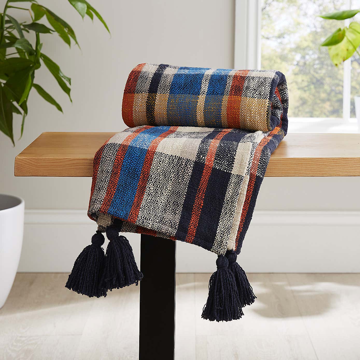 Check Woven Throw 130cm x 180cm