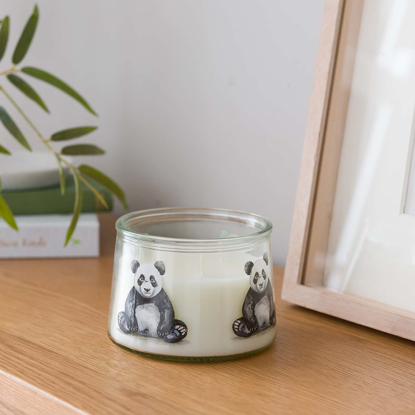 Pablo Panda Linen Multi Wick Candle