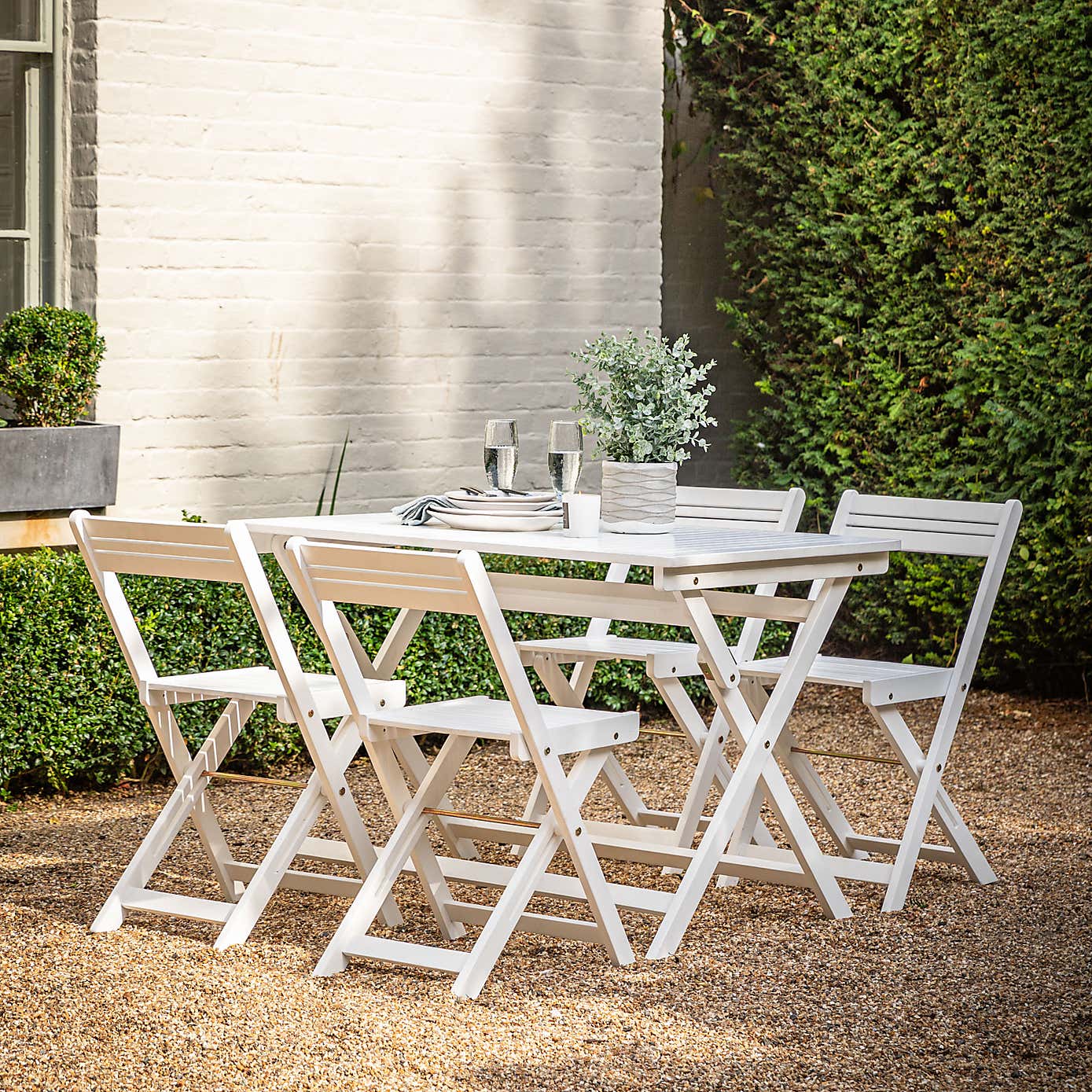 Ottinge White Foldaway Dining Set