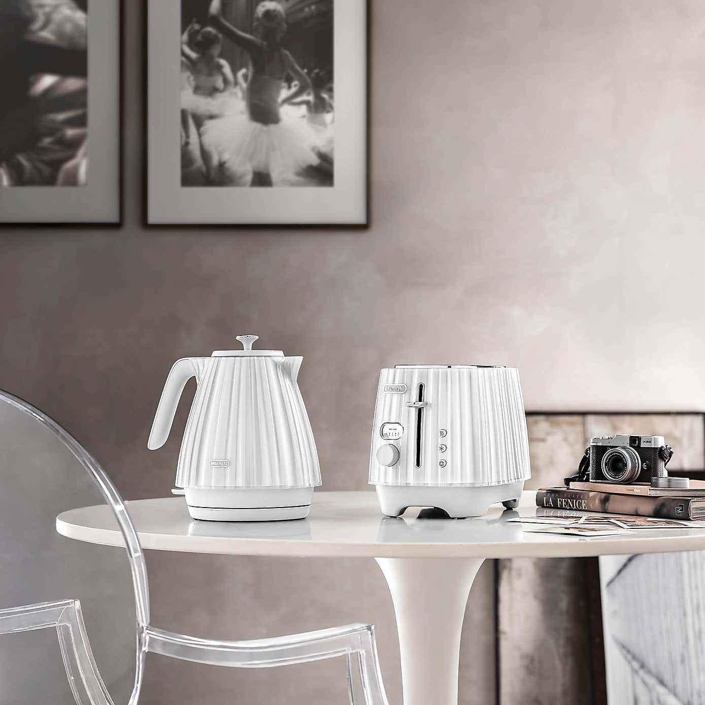 Delonghi 1700ml Ballerina Kettle