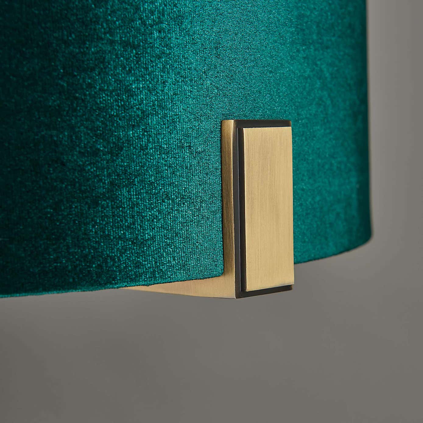 Vogue Balaton 1 Light Green Velvet Table Lamp