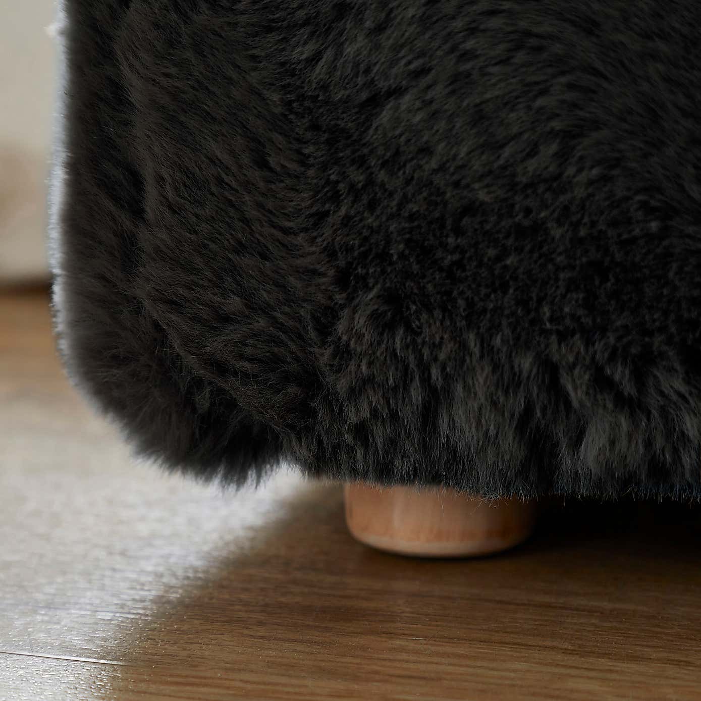 Elysia End of Bed Ottoman, Faux Fur