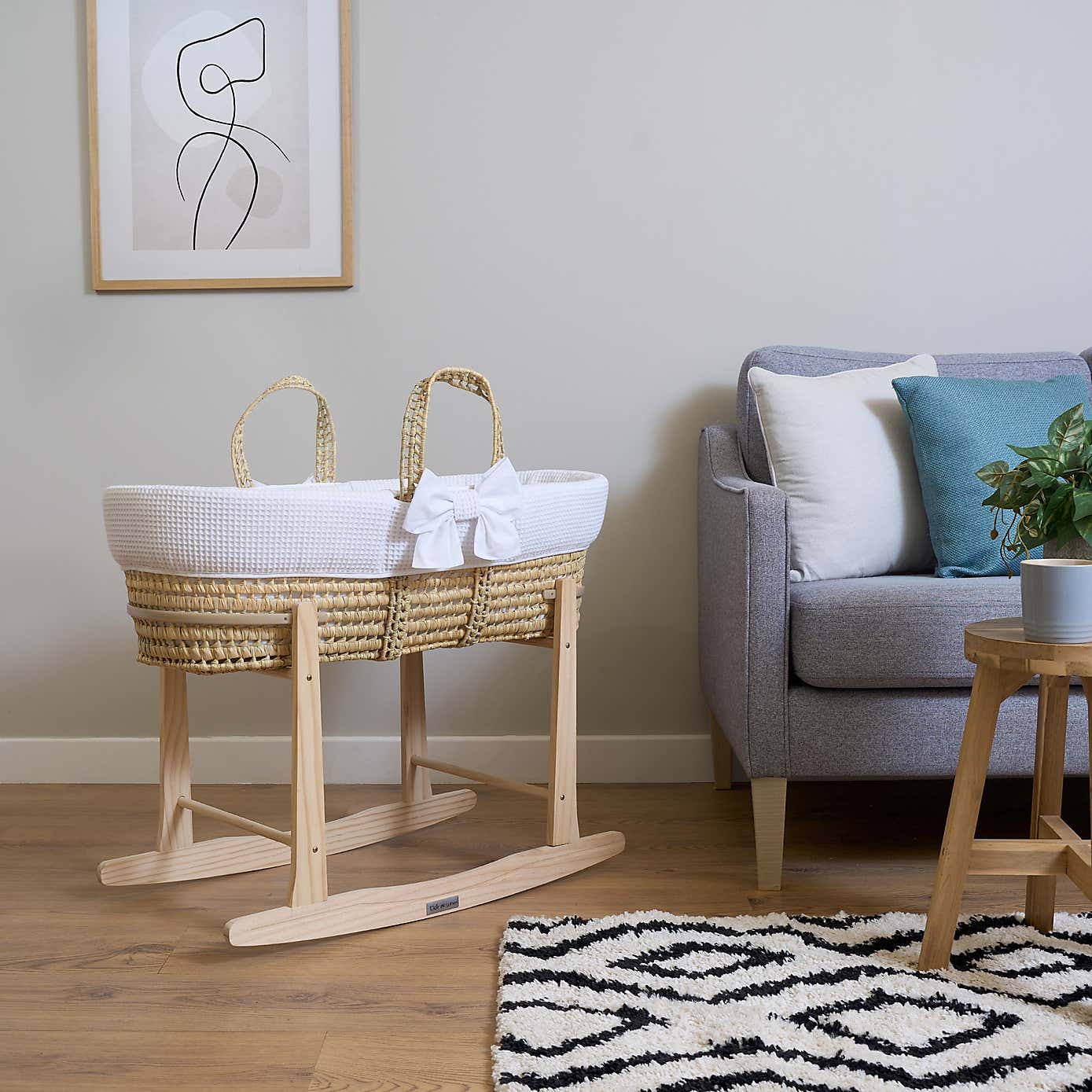 Clair de Lune Chelsea Palm Moses Basket With Natural Rocking Stand
