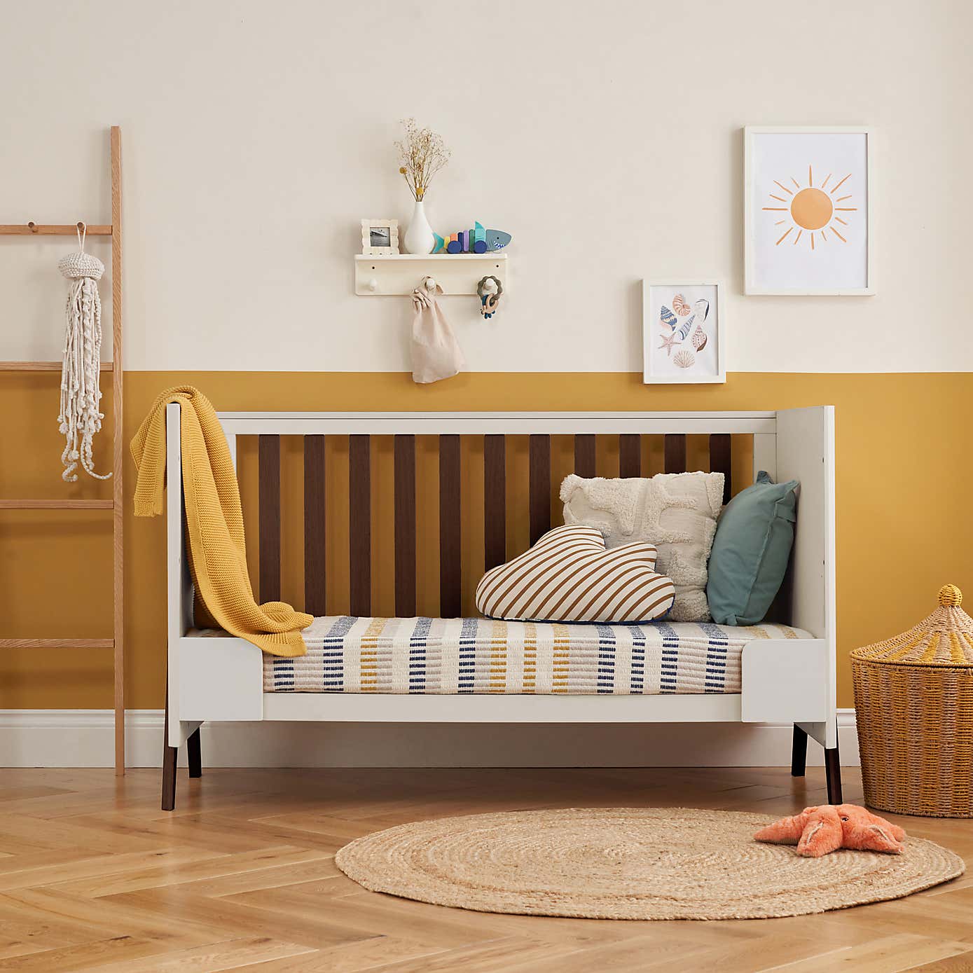 Tutti Bambini Fuori Cot Bed