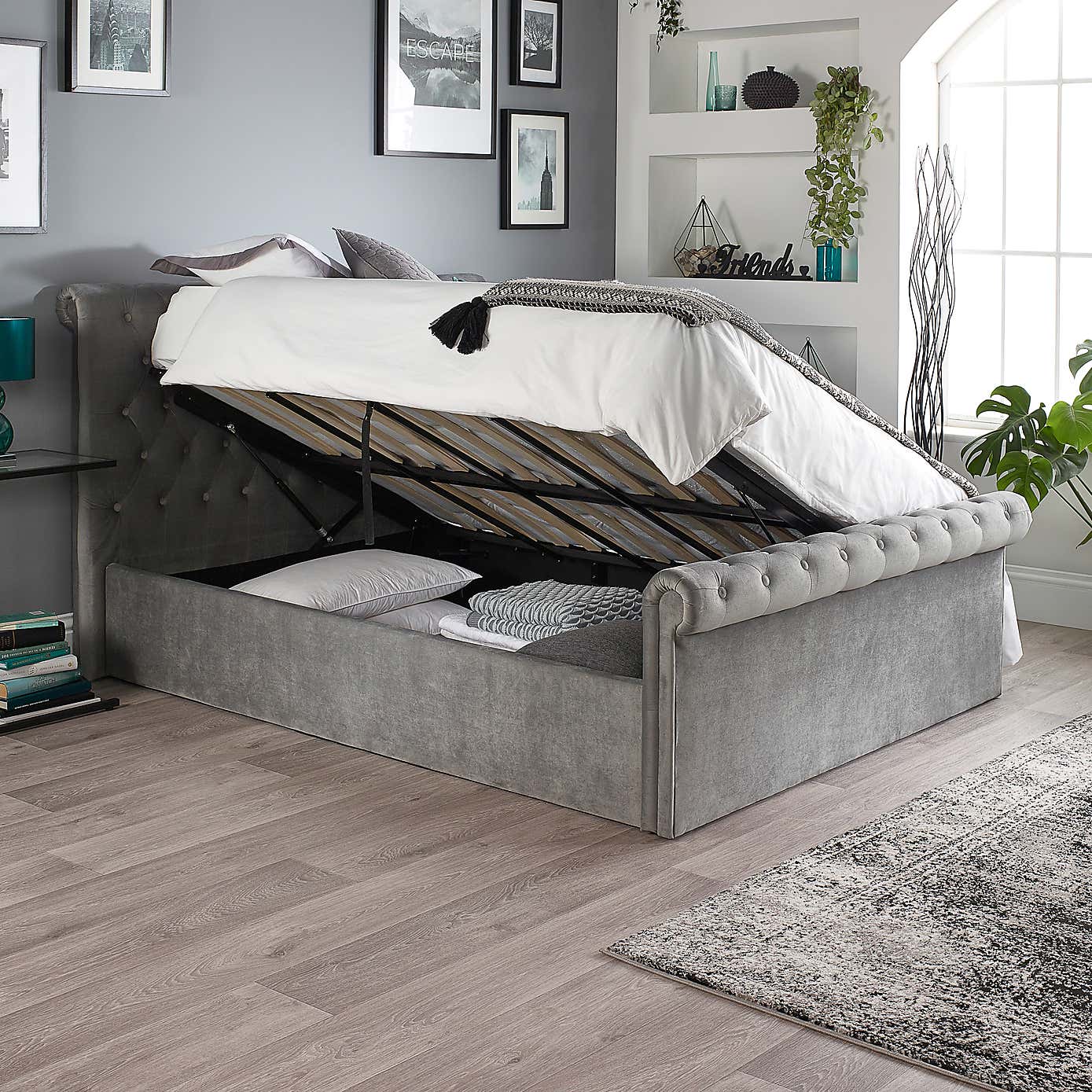 Chesterfield Ottoman Bed Frame, Velvet