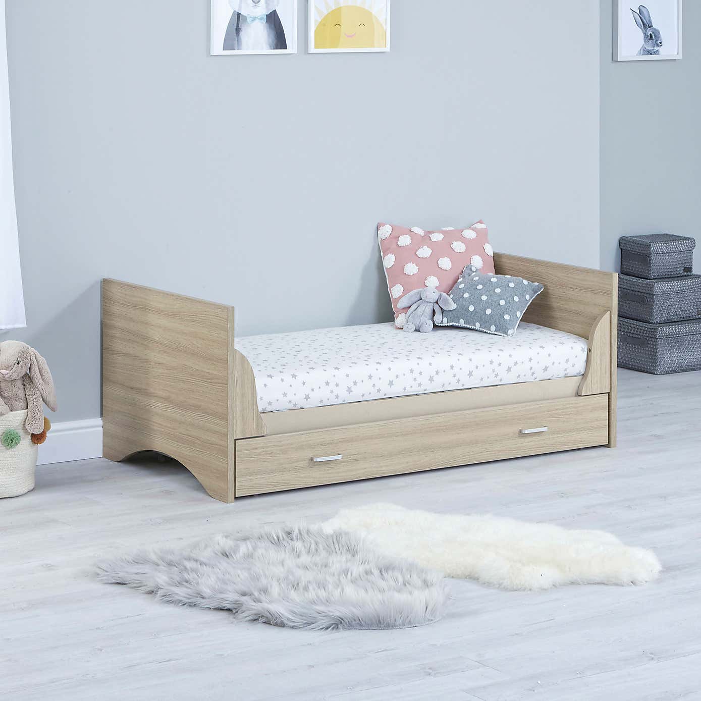 Babymore Veni Cot Bed with Drawer