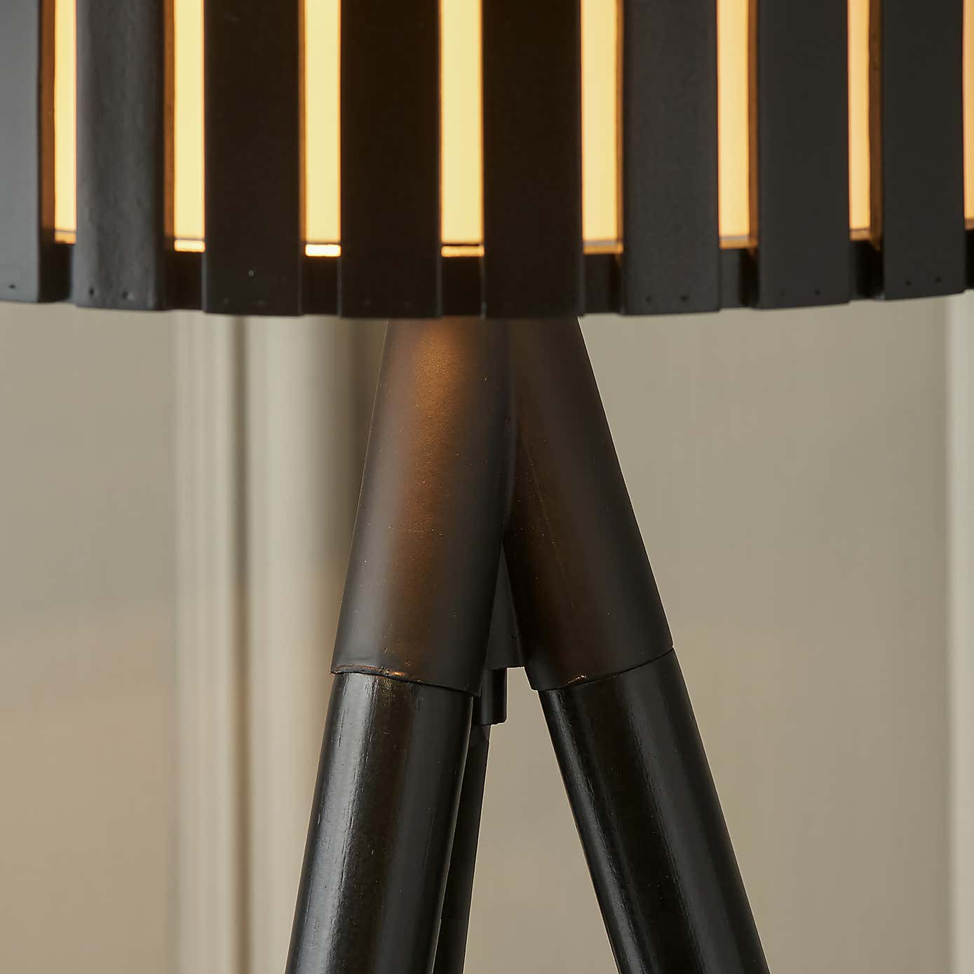 Rabanne Wooden Slat Tripod Table Lamp