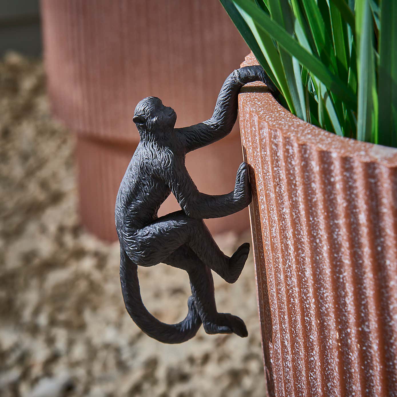 Monkey Pot Hanger