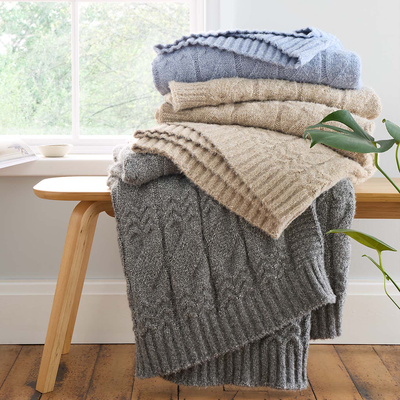 Bianca Cosy Soft Cable Knit Throw 130cm x 170cm