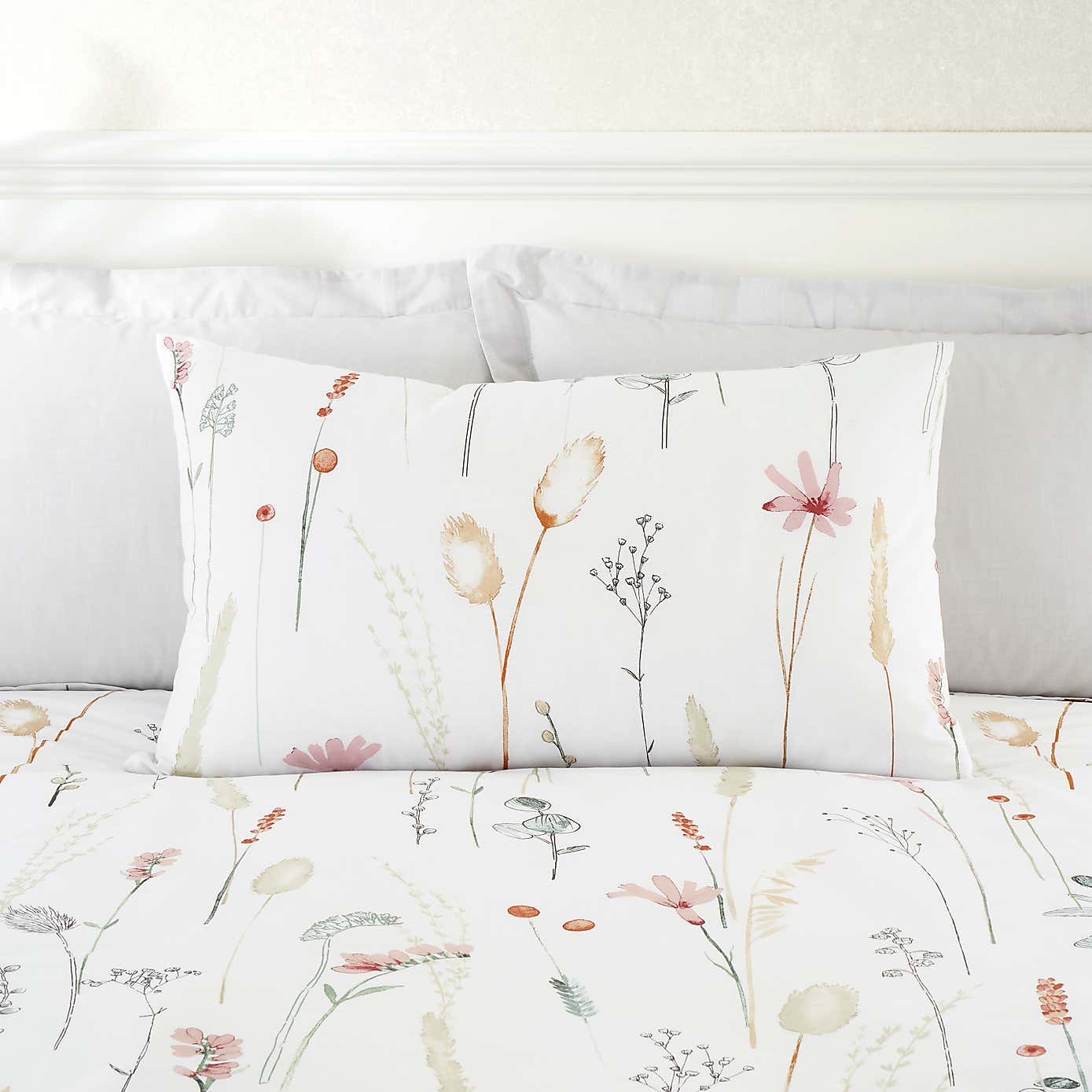 Dried Flowers Duvet Cover and Pillowcase Set
