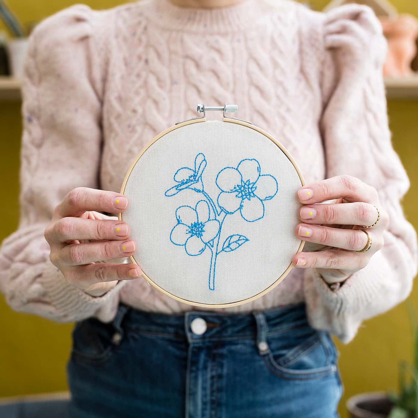 Cotton Clara Forget Me Not Embroidery Hoop Kit