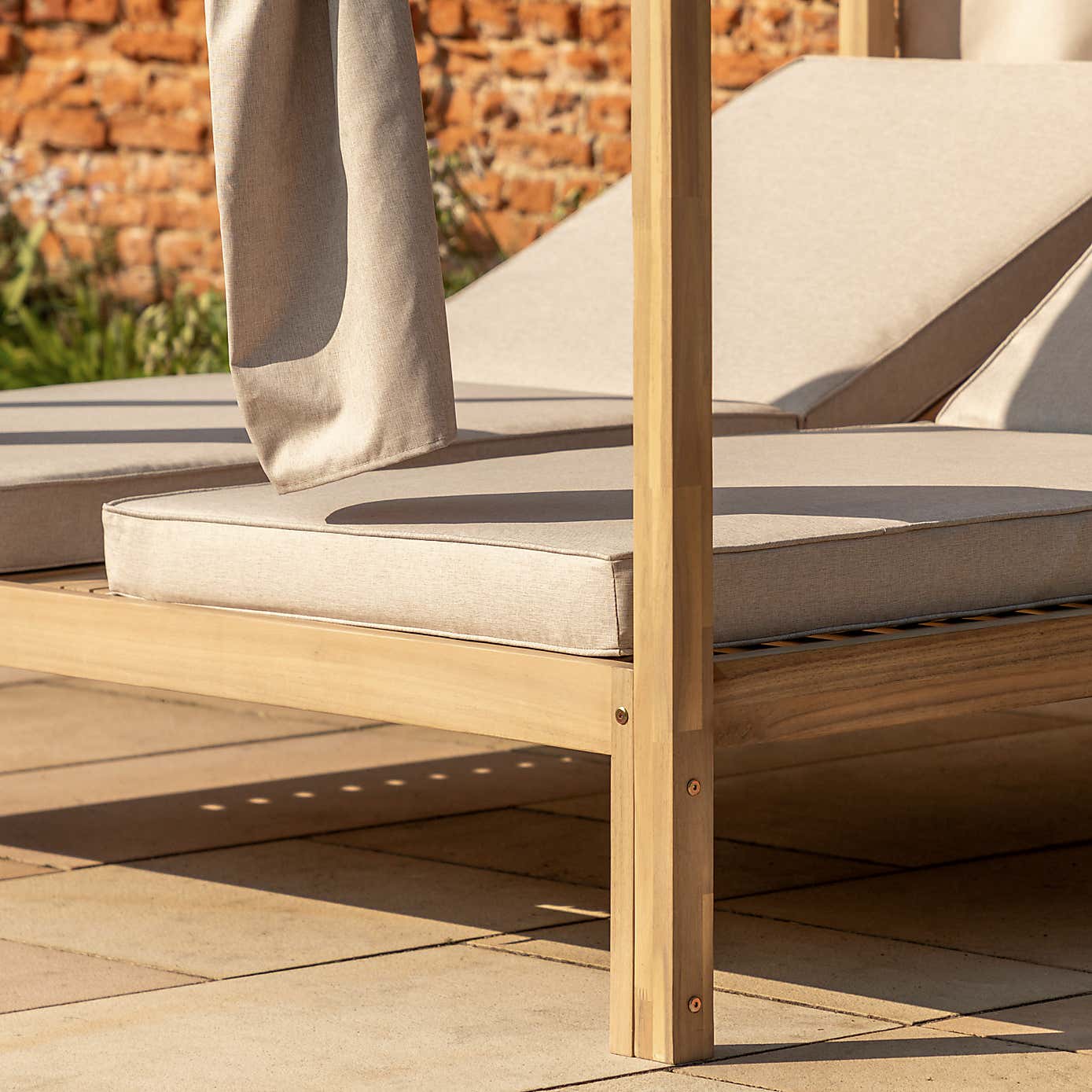 Ottinge Double Daybed