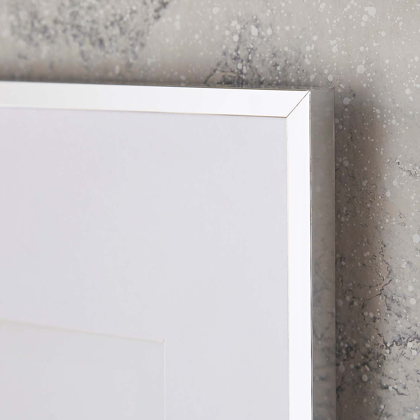 Skinny Metal Photo Frame