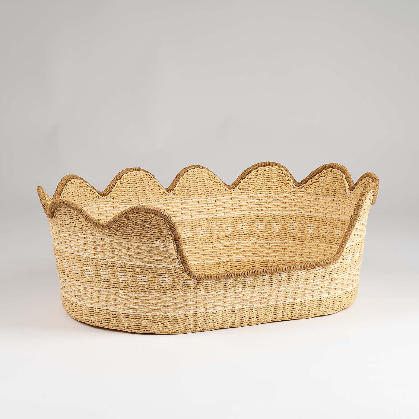 Natural Scallop Woven Pet Bed