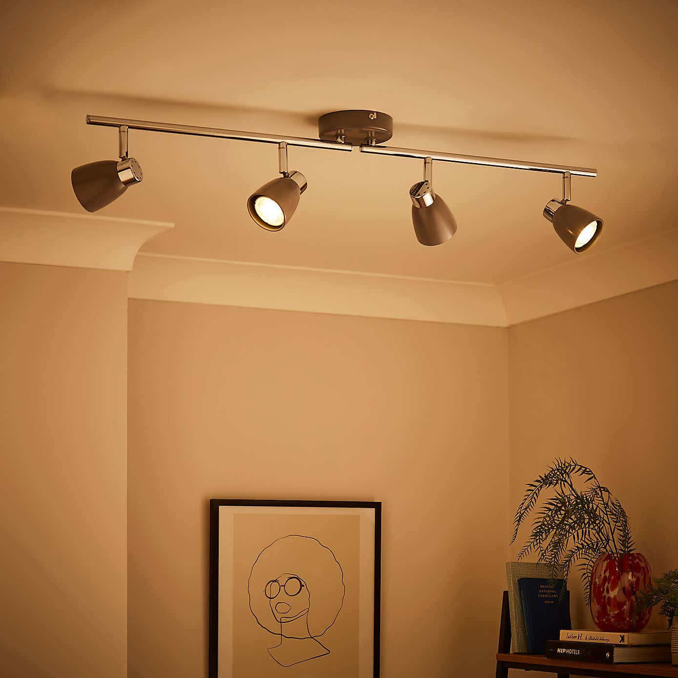 Alto 4 Light Spotlight Bar