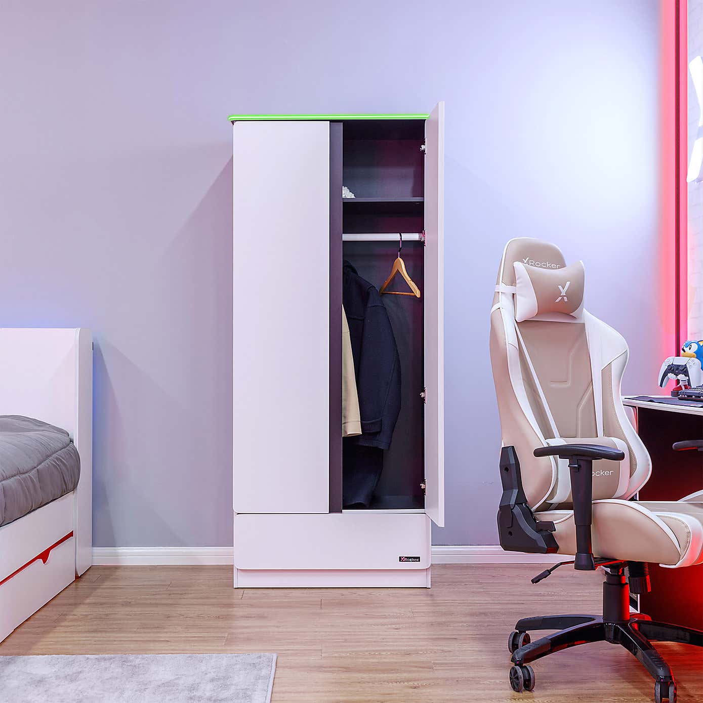 X Rocker Carbon Tek Wardrobe with Neo Fibre LED