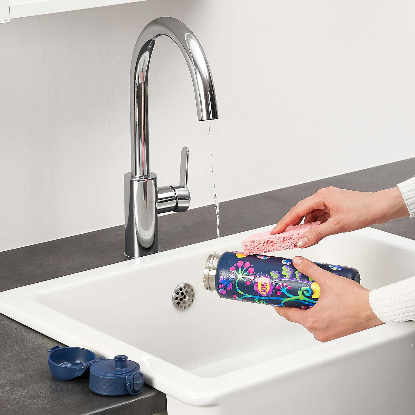 Ion8 Bright Floral Leak Proof Vacuum Insulated Slim Water Bottle, 500ml