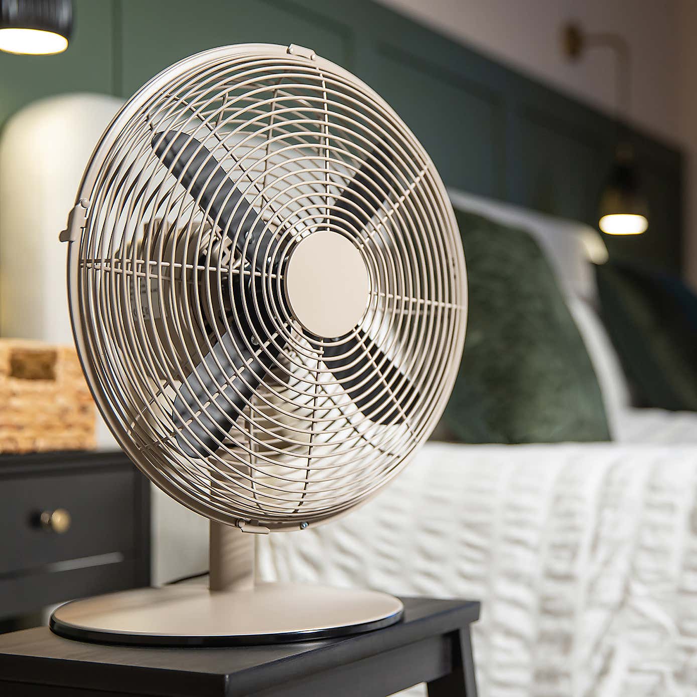 Russell Hobbs 12 Inch Metal Desk Fan