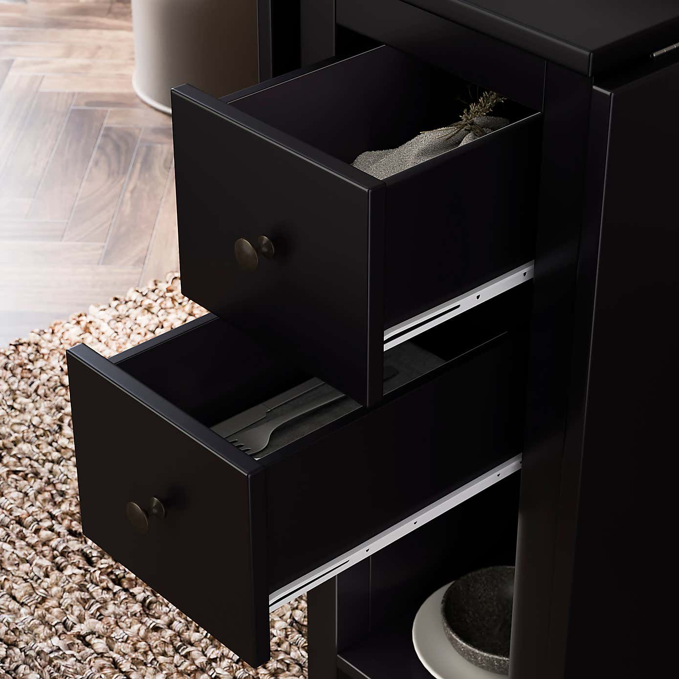 Lynton Extendable Dropleaf Dining Table