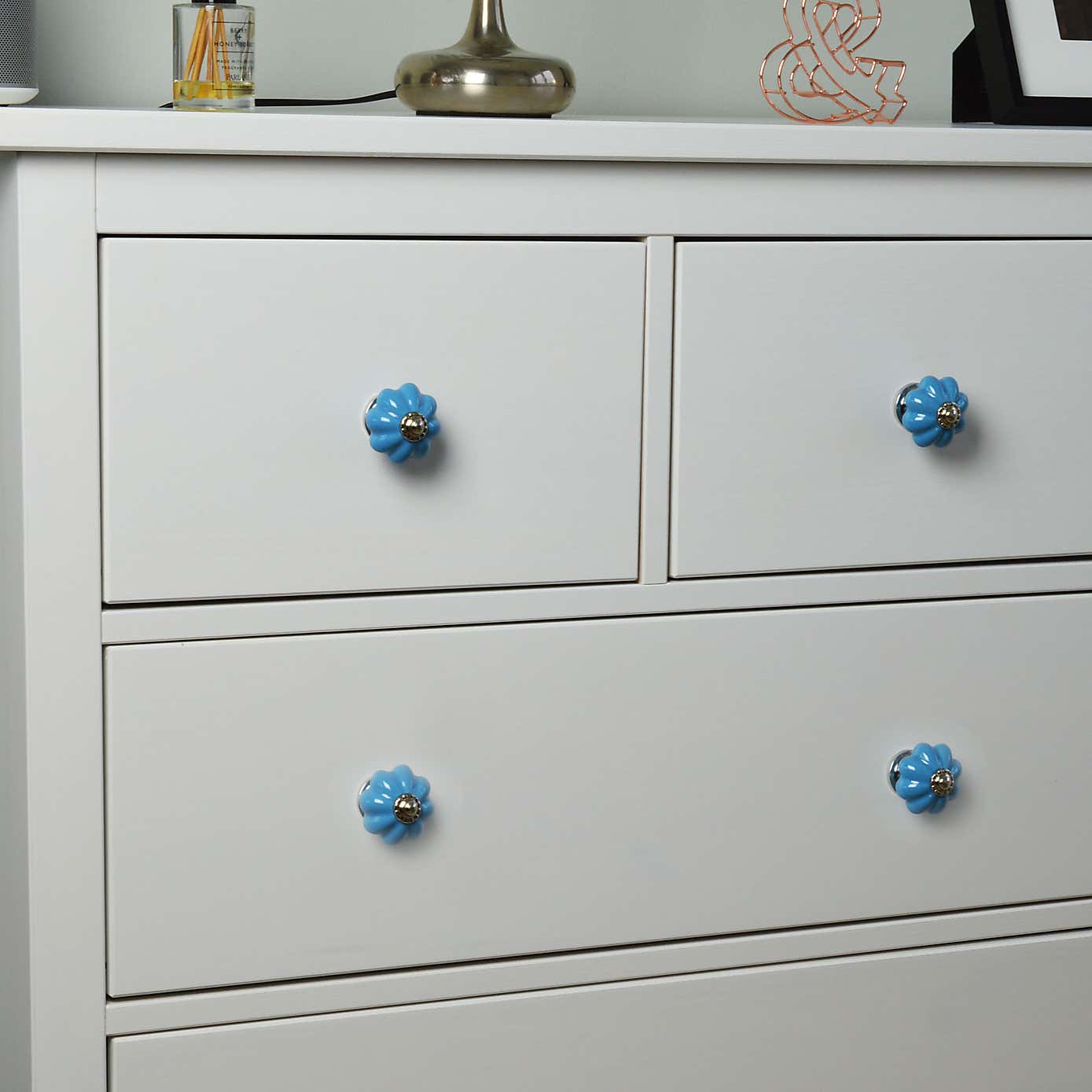 Pack of 6 Nicola Spring Flower Shaped Drawer Knobs