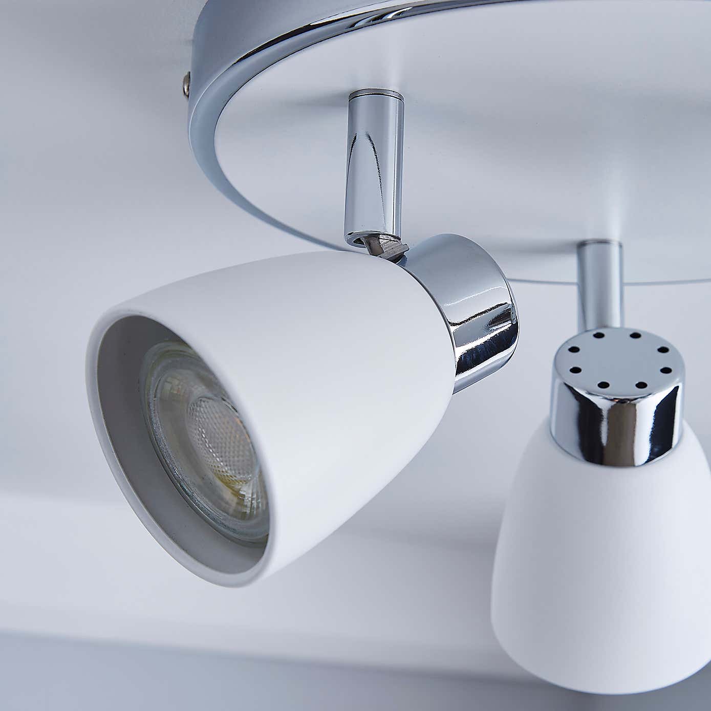 Alto 3 Light Spotlight