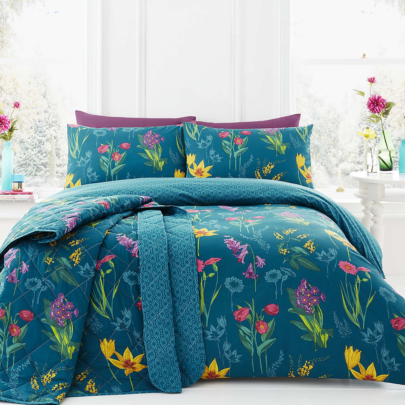 Dreams and Drapes Ingrid Duvet Cover and Pillowcase Set