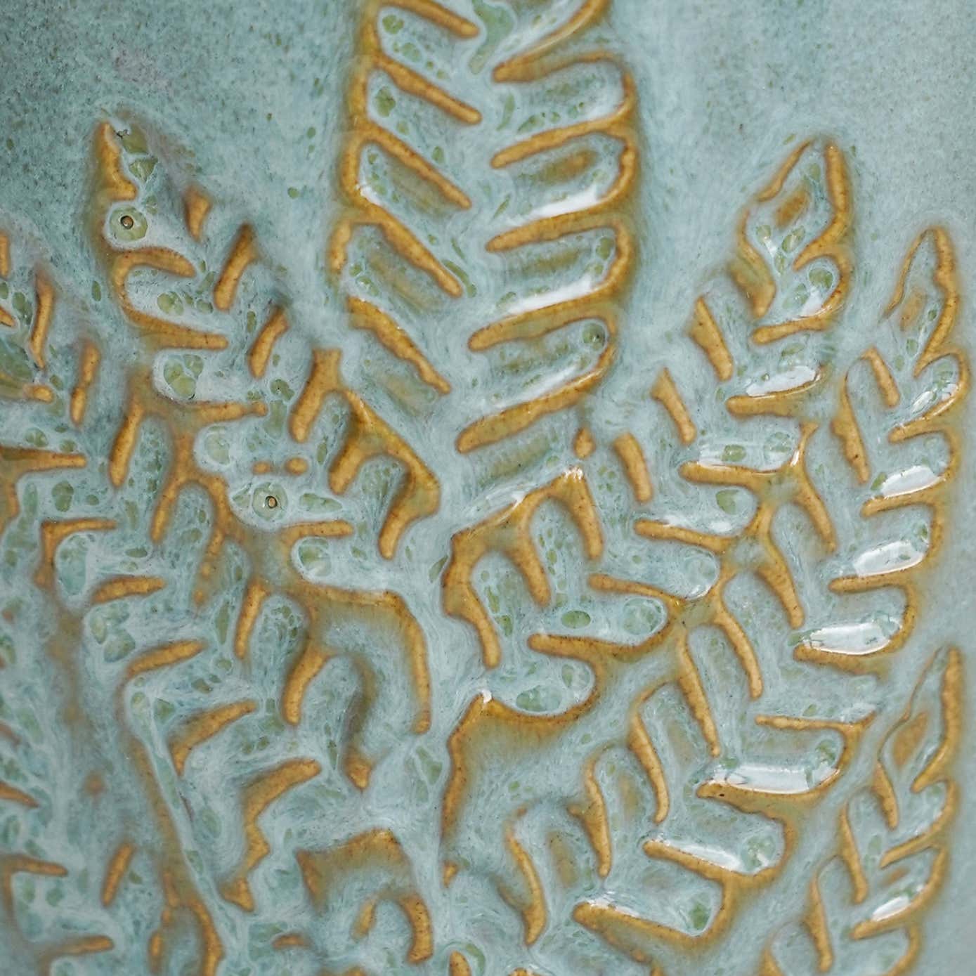 Kew Embossed Fern Planter