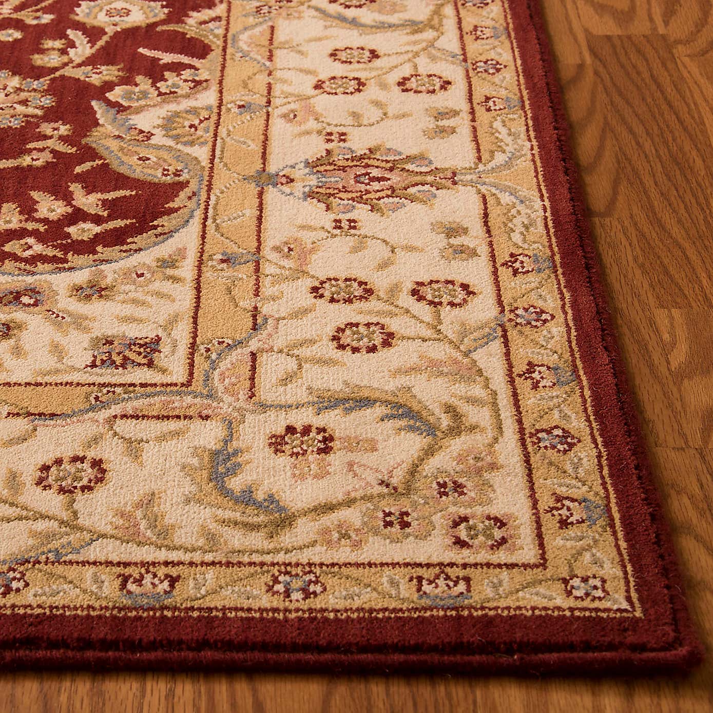 Red Artena 4 Rug