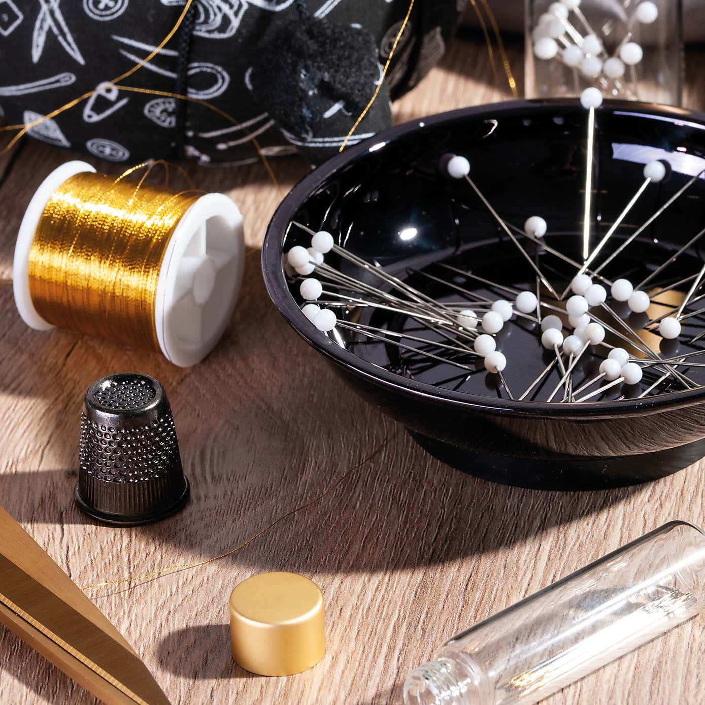 Hemline Gold Magnetic Pin Dish