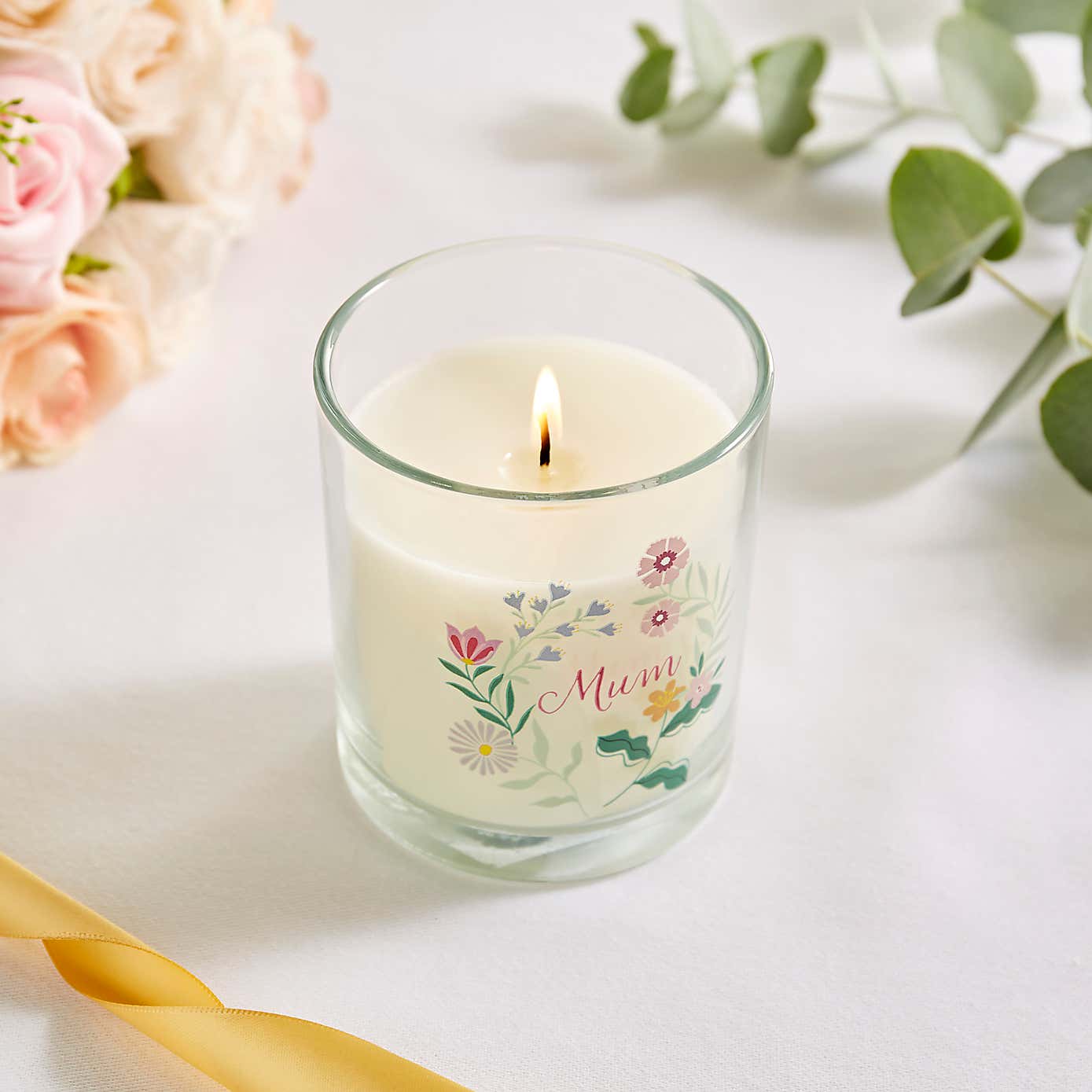 'Mum' Floral Design Linen Candle