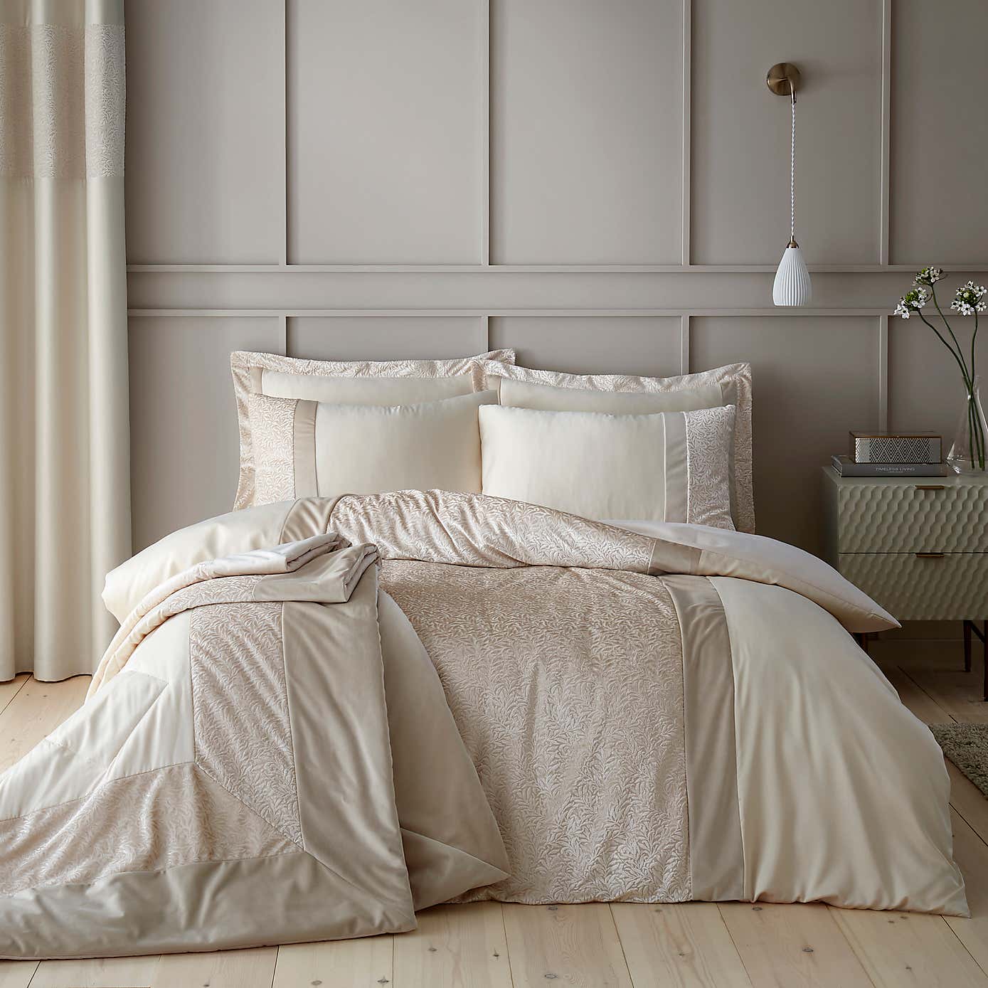 Beverley Duvet Cover and Pillowcase Set