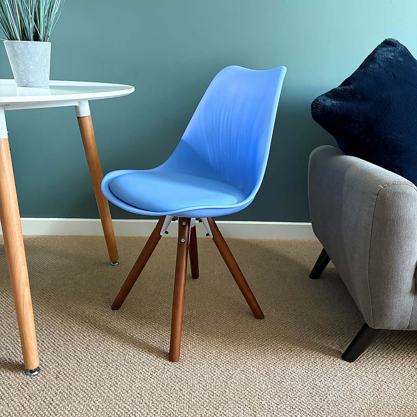 Fusion Living Soho Plastic Dining Chair with Pyramid Legs