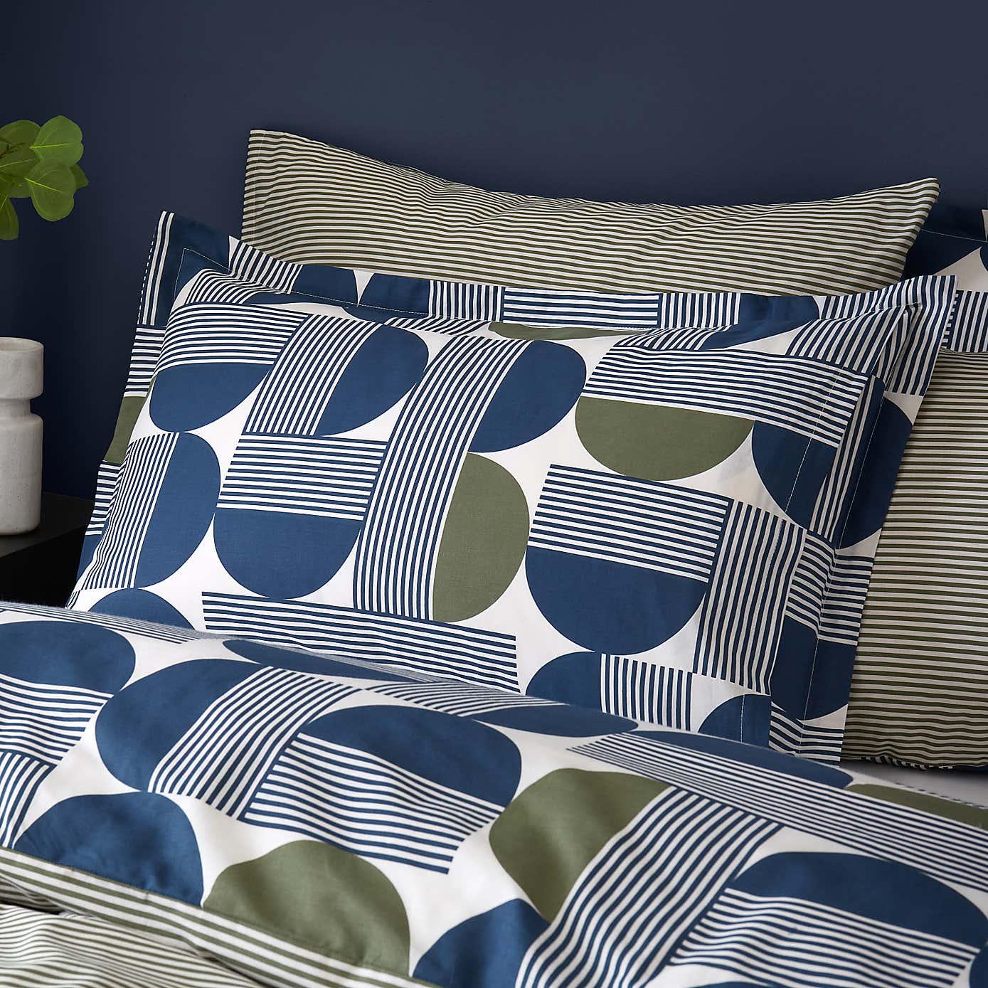 Bromley Modern Geo Navy Oxford Pillowcase