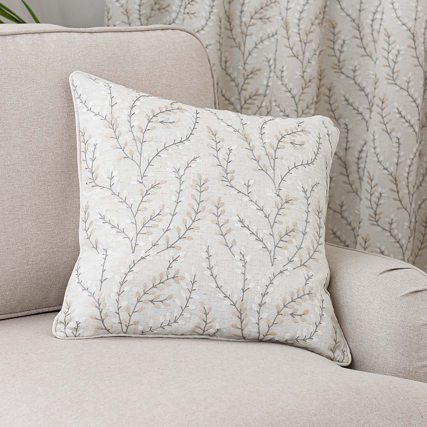 Shimla Floral Pencil Pleat Curtain