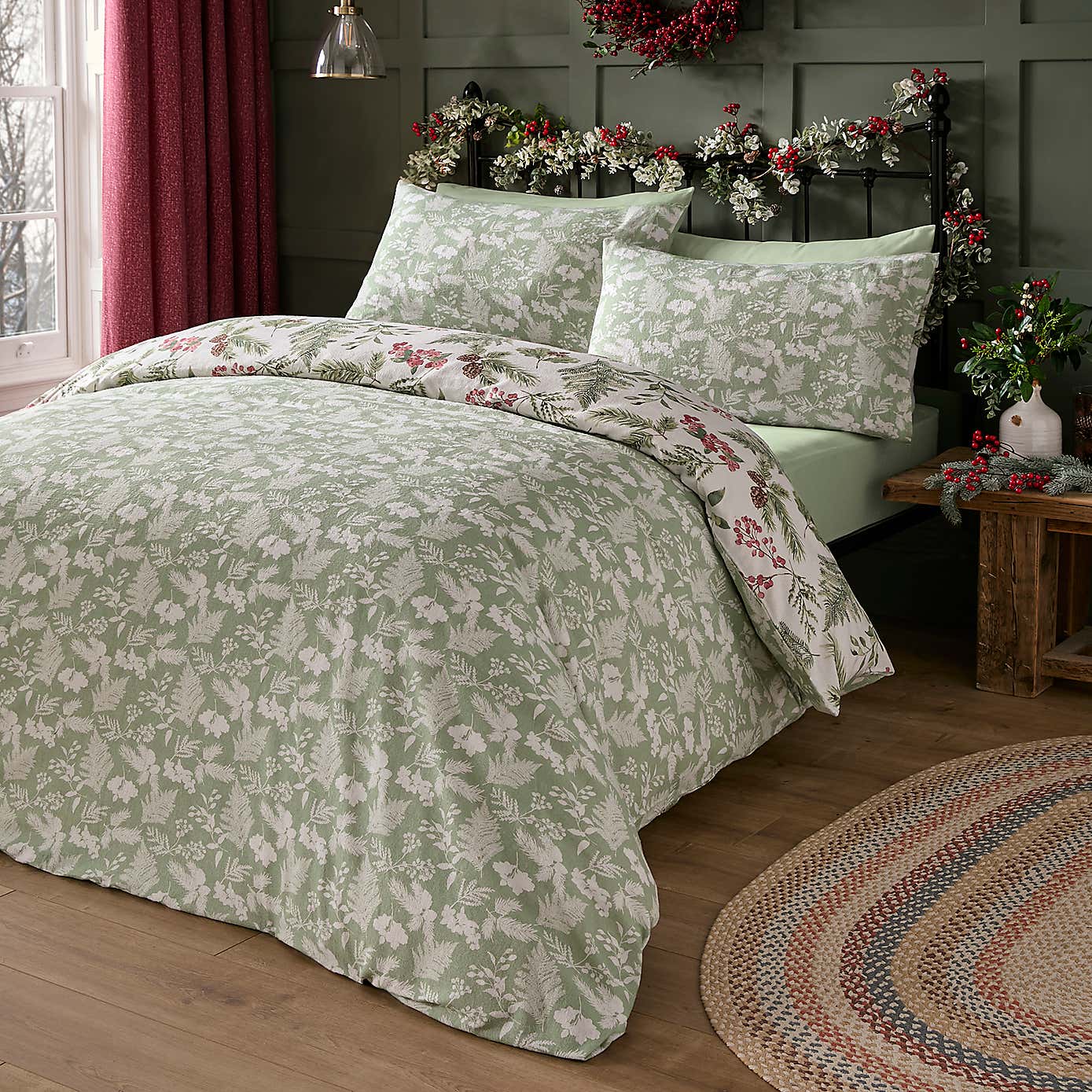 Winter Sprigs 100% Cotton Duvet Cover & Pillowcase Set