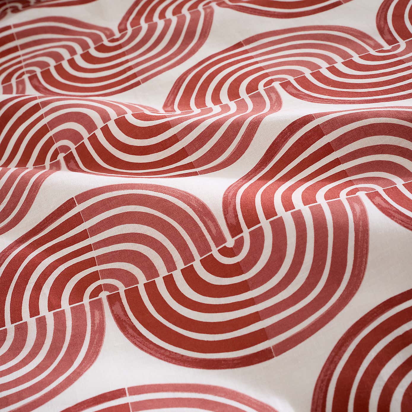 Mirad Modern Terracotta Duvet Cover and Pillowcase Set