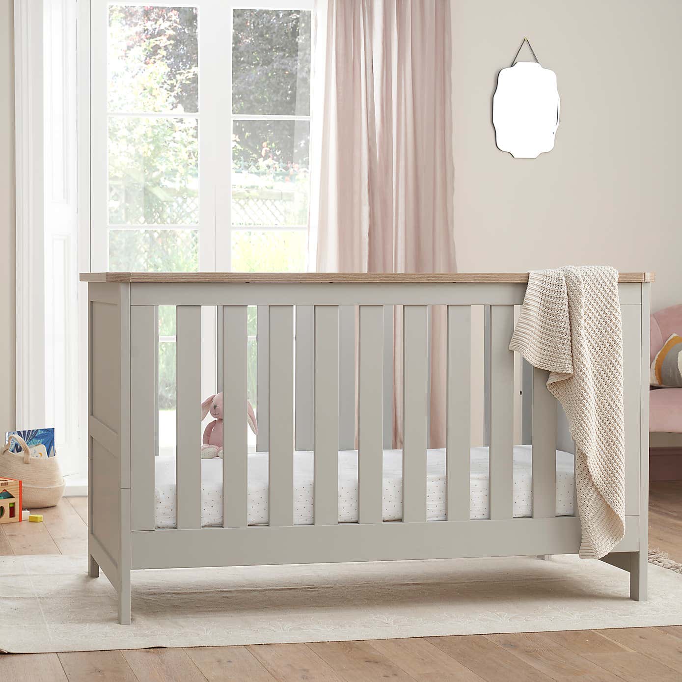 Tutti Bambini Verona Cot Bed