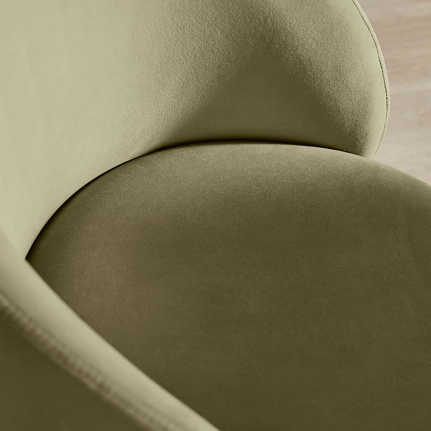 Jaylen Swivel Dining Chair, Velvet