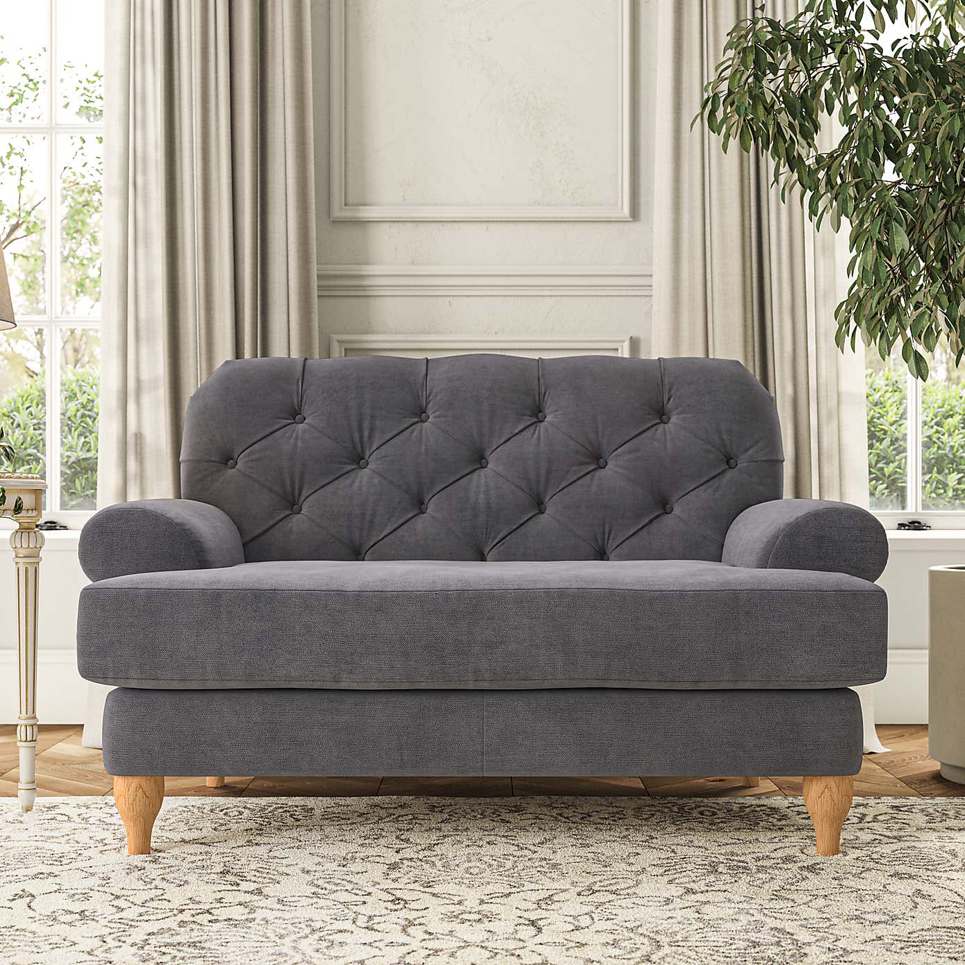 Canterbury Snuggle Chair