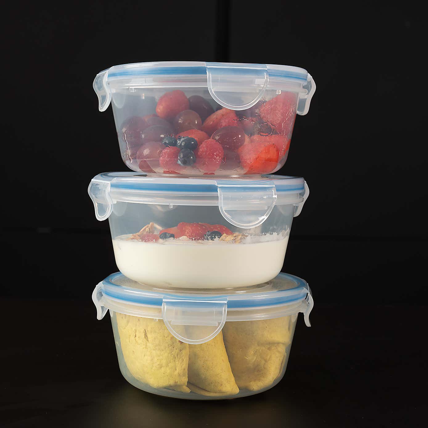 ADDIS Set of 3 Round 700ml Clip Tight Storage Containers