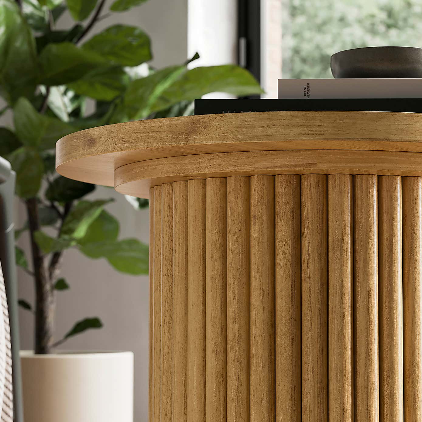 Amari Round Side Table