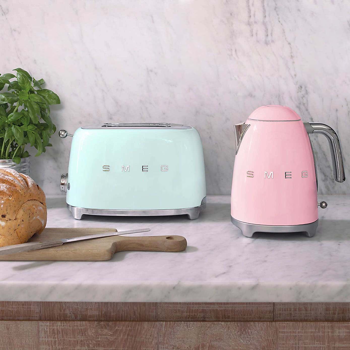 SMEG Retro Electric Kettle