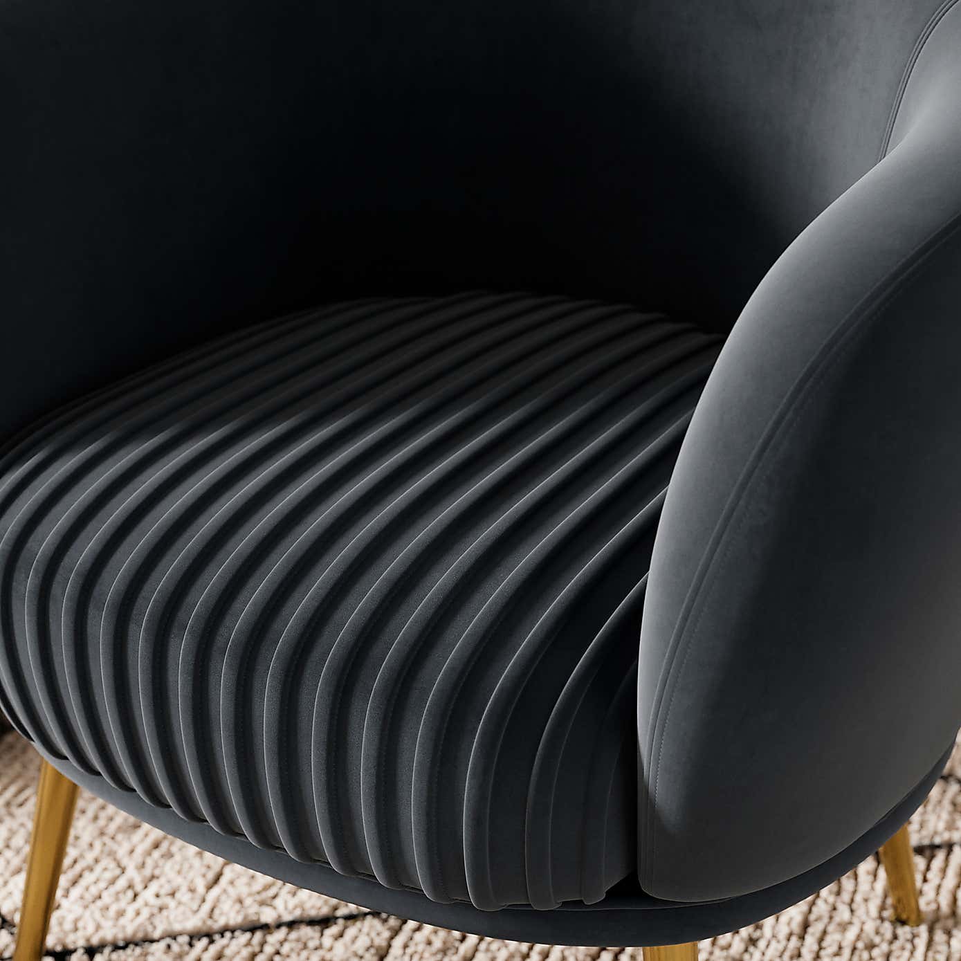 Bella Velvet Cocktail Chair