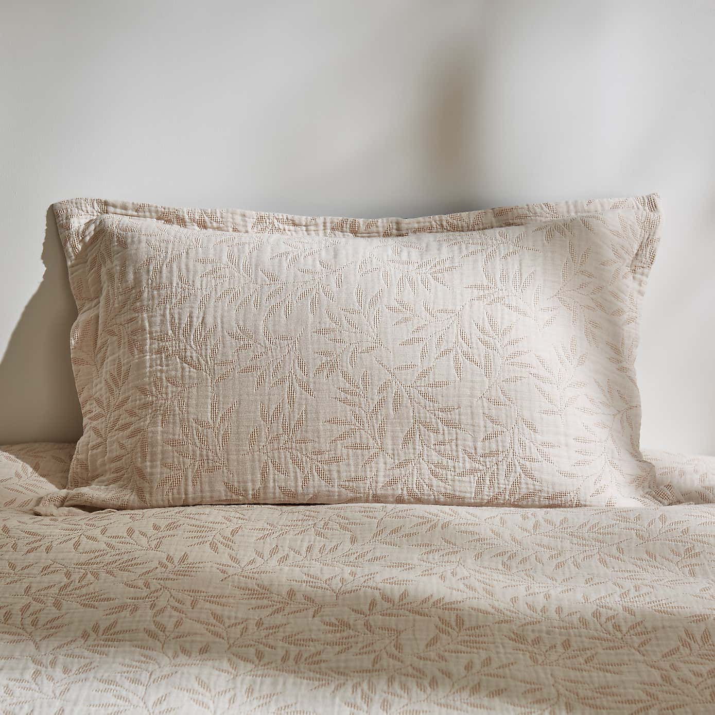 Kingham Leaves Oxford Pillowcase