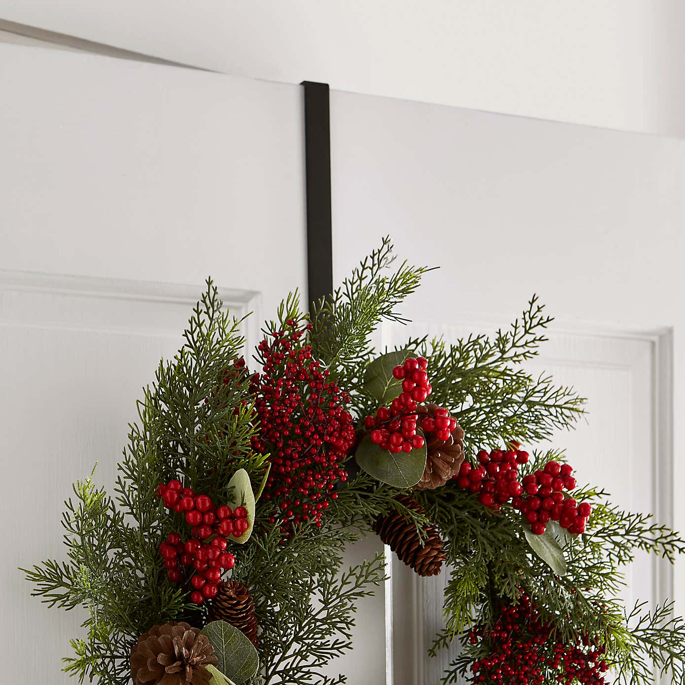 Black Metal Christmas Wreath Hanger