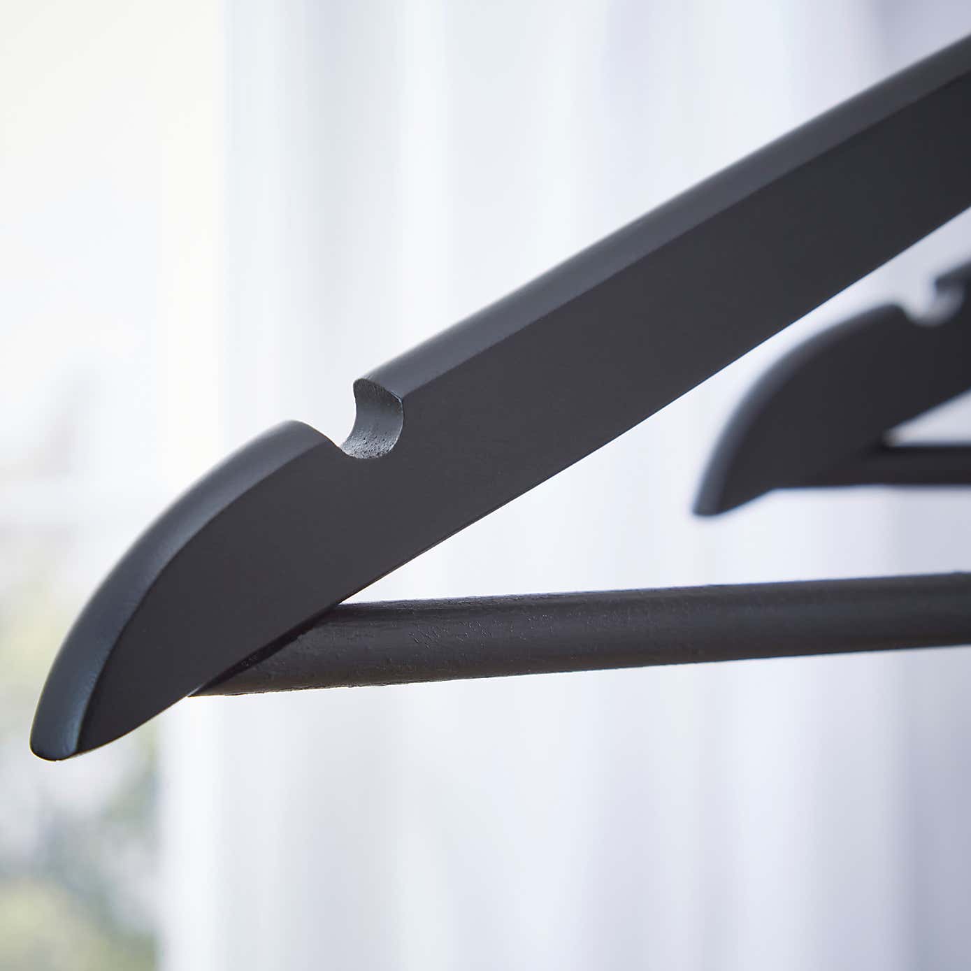 Wooden Hanger's 10 Pack in Shipper