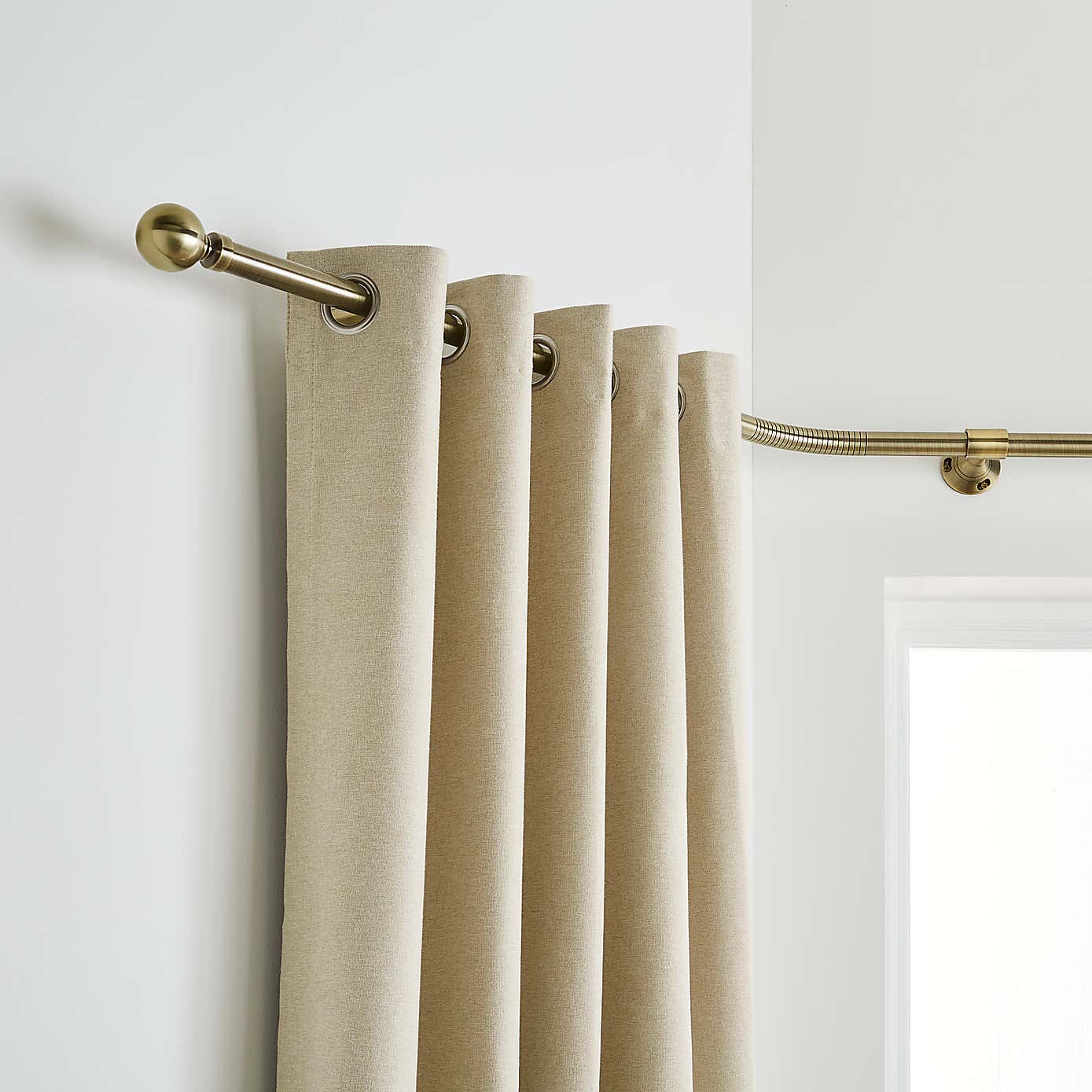 Ashton Bay Curtain Pole