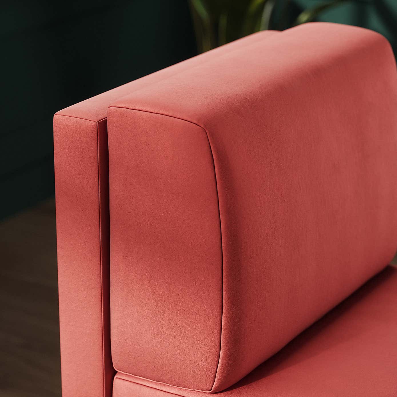 Mae Small Dining Bench, Matte Plush Velvet