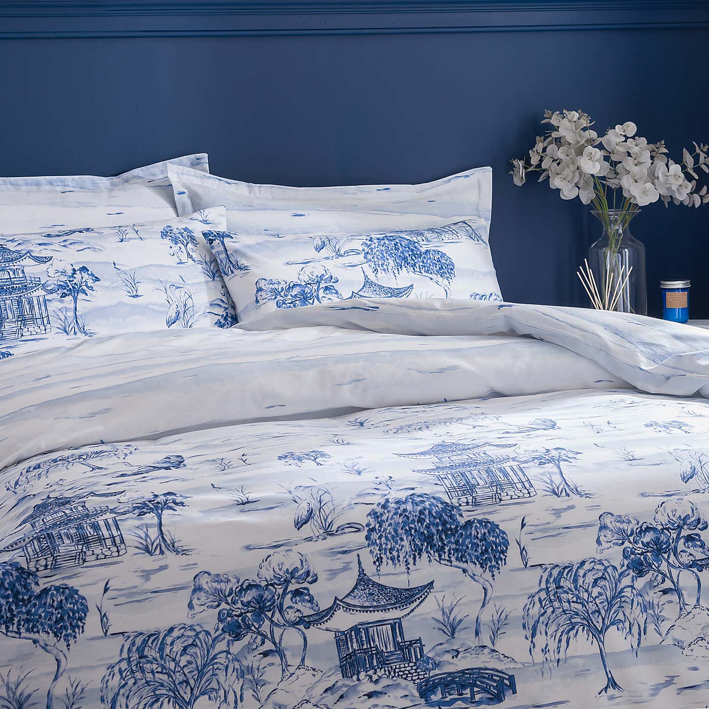 Modern Chinoiserie Duvet Cover & Pillowcase Set