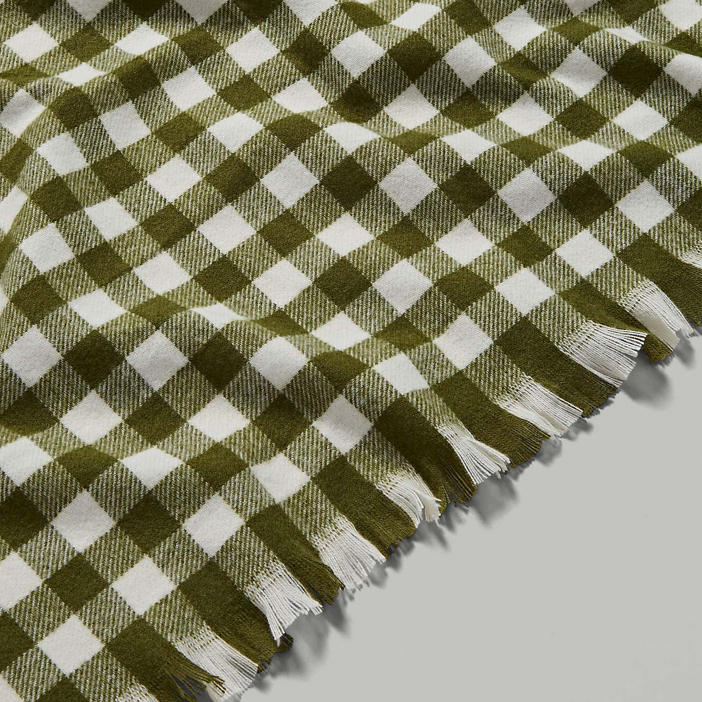Portloe Gingham Throw